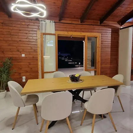 Holiday home The Garden Kourouta